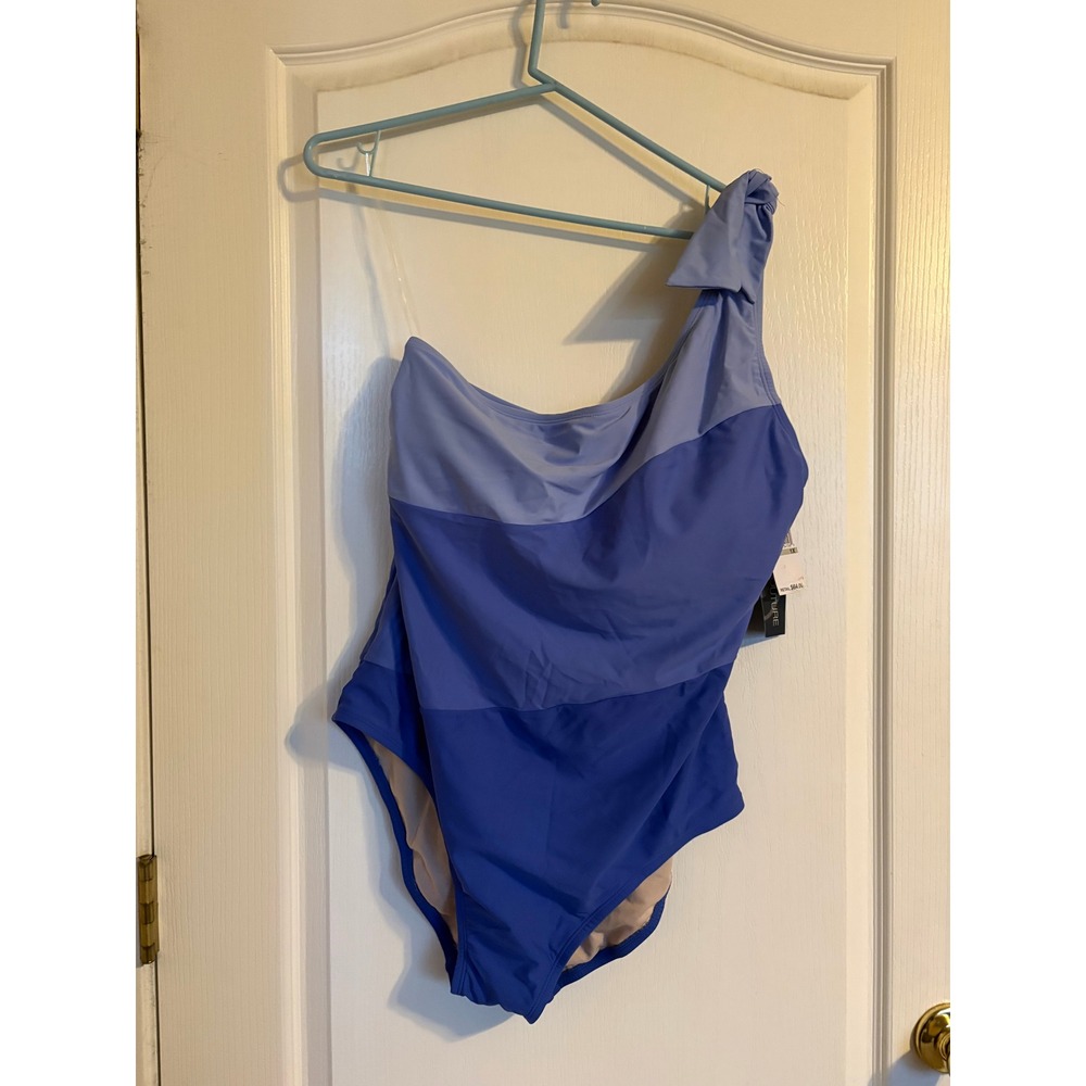 Aqua Couture‎ Curvy Blue Colorblock One Shoulder Swimsuit 1X NWT